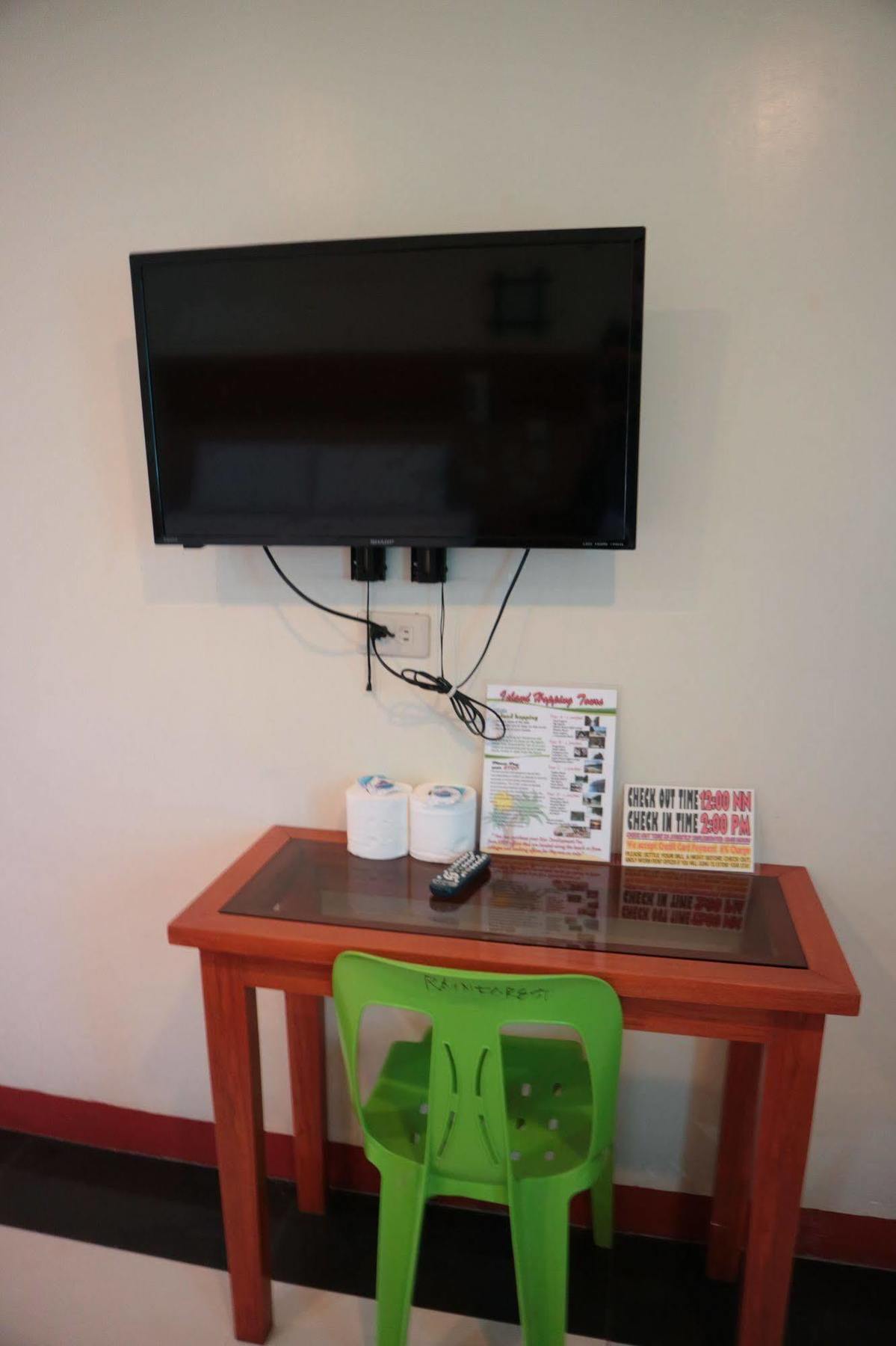 Rainforest Beach Hotel El Nido Bagian luar foto