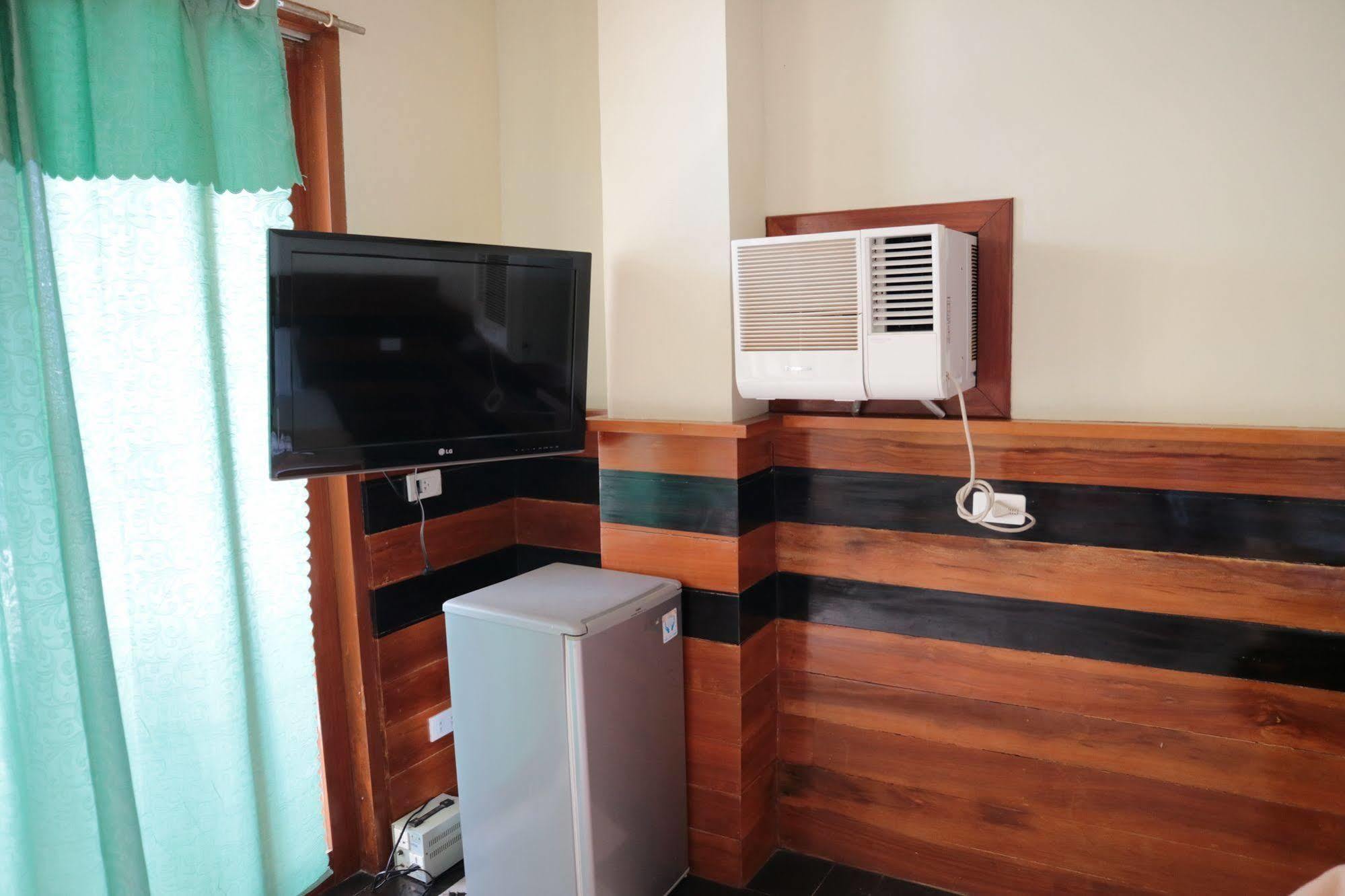 Rainforest Beach Hotel El Nido Bagian luar foto