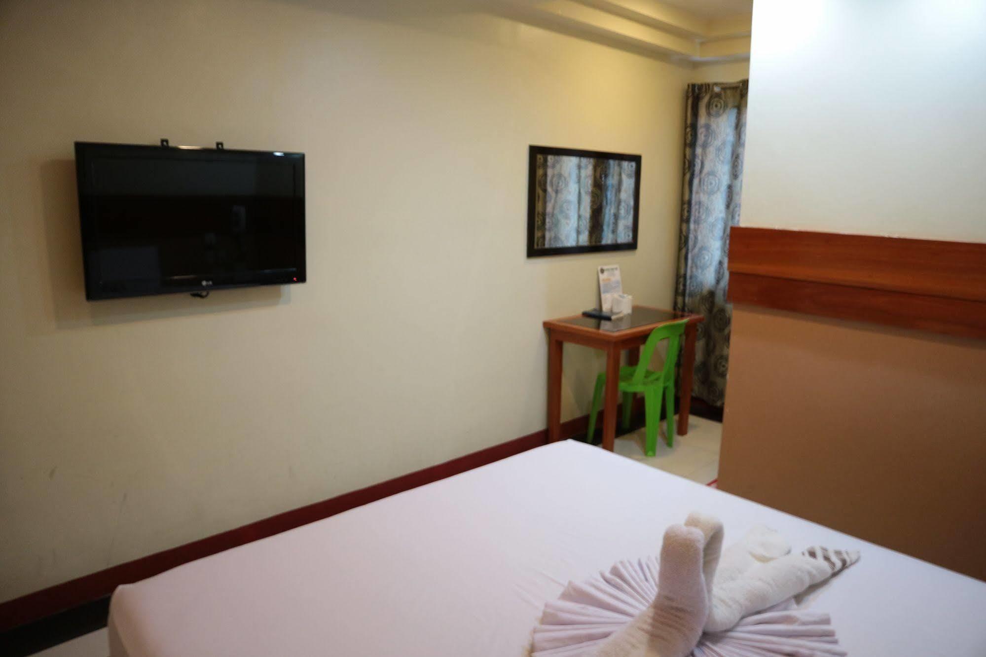 Rainforest Beach Hotel El Nido Bagian luar foto
