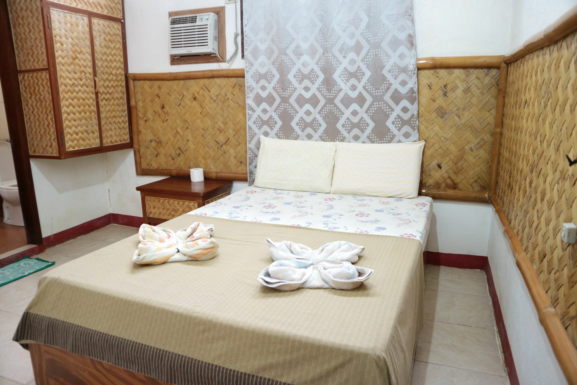 Rainforest Beach Hotel El Nido Bagian luar foto