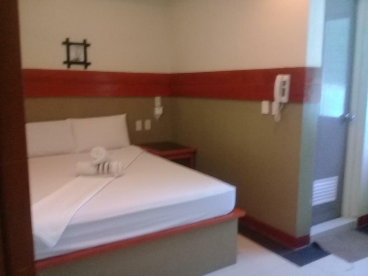 Rainforest Beach Hotel El Nido Bagian luar foto